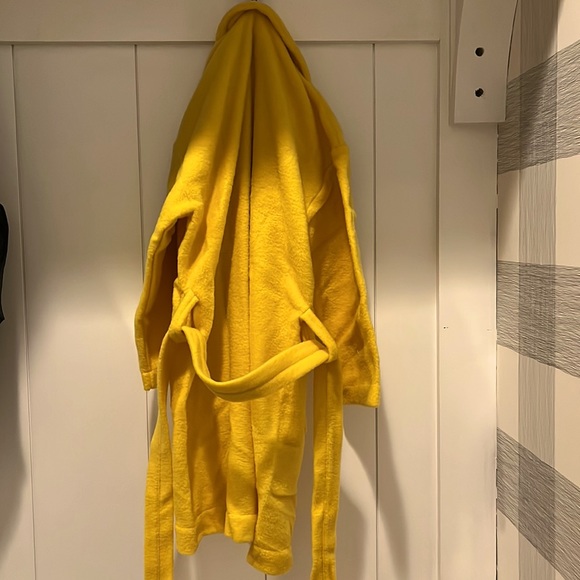 Brand New Mirko Yellow Gold Fleece Children’s Robe - Picture 3 of 9